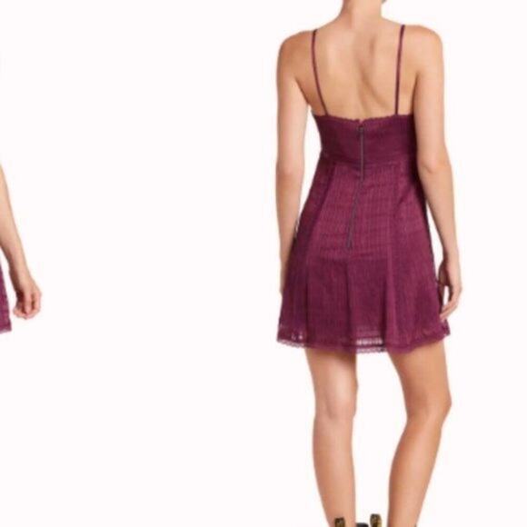 Alice plus Olivia Genevieve Spaghetti Strap Dress Boysnberry size 8 - Picture 3 of 13